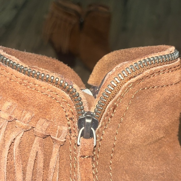 Dolce Vita Fringe Suede Ankle Boots size 7 - Picture 4 of 10